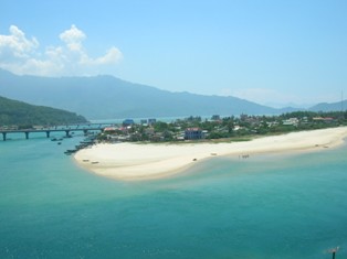 National Highway 1. Vietnamas