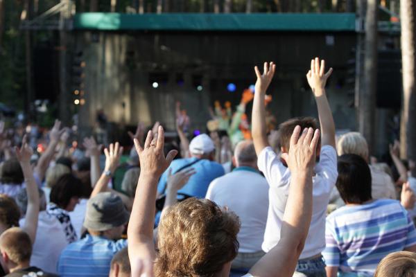 festivalis_AKACIJŲ ALĖJA