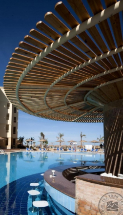 AMC ROYAL RESORT 5*