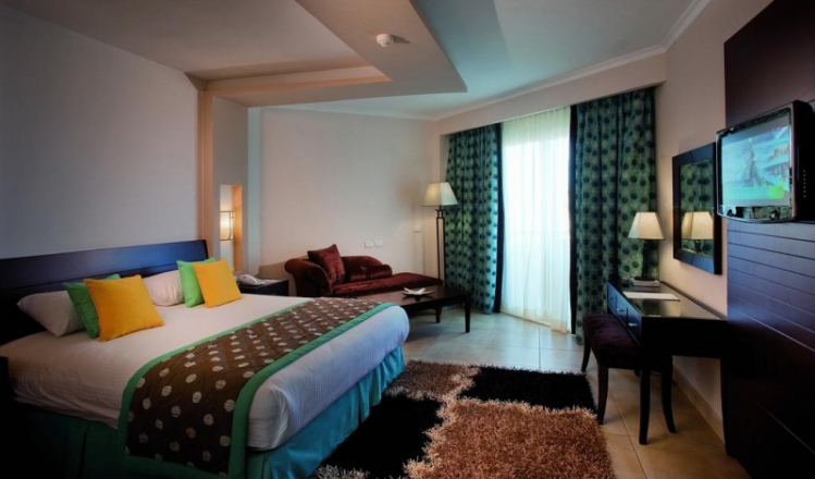 Amwaj Blue Beach Resort &amp; Spa 5*