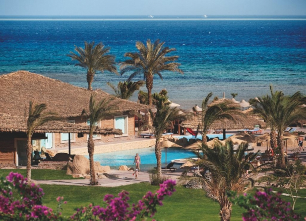 Amwaj Blue Beach Resort &amp; Spa 5*