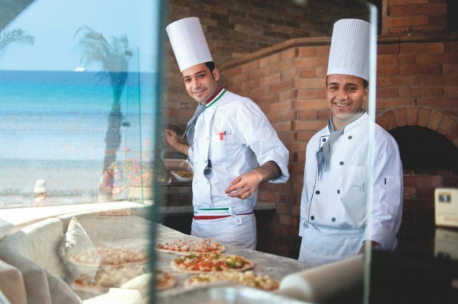 Amwaj Blue Beach Resort &amp; Spa 5*