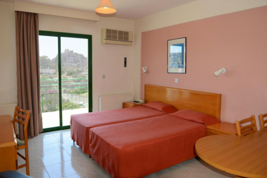 Artemis Hotel Apartaments 3*
