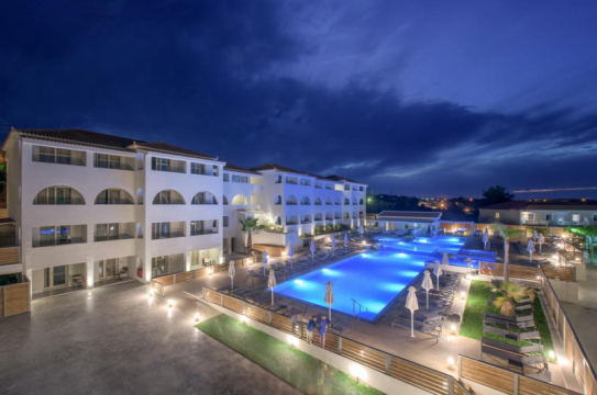 AZURE RESORT &amp; SPA 5*