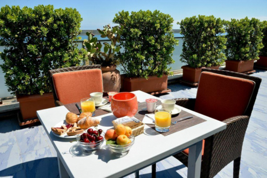 Barion Hotel &amp; Congressi 4* Baris