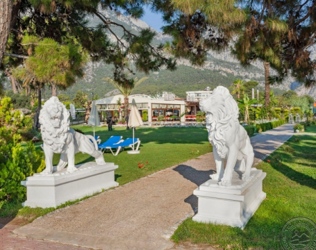 Club Hotel Belpinar 4*