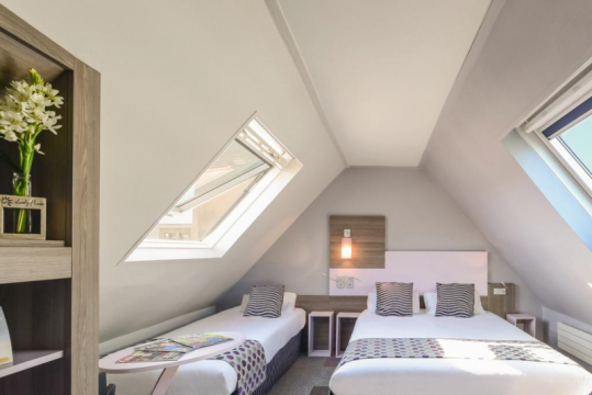 Comfort Hotel Nation 3*