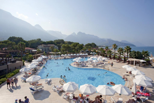 Crystal Flora Beach Resort