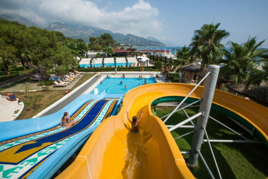 Crystal Flora Beach Resort