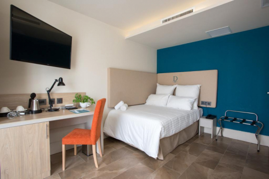 Ddream Hotel 3*