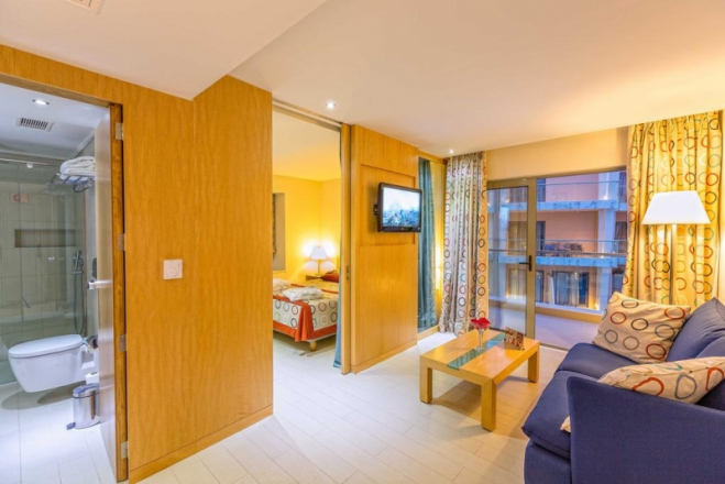 Eden Roc Resort Hotel 1