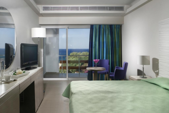 Eden Roc Resort Hotel 1