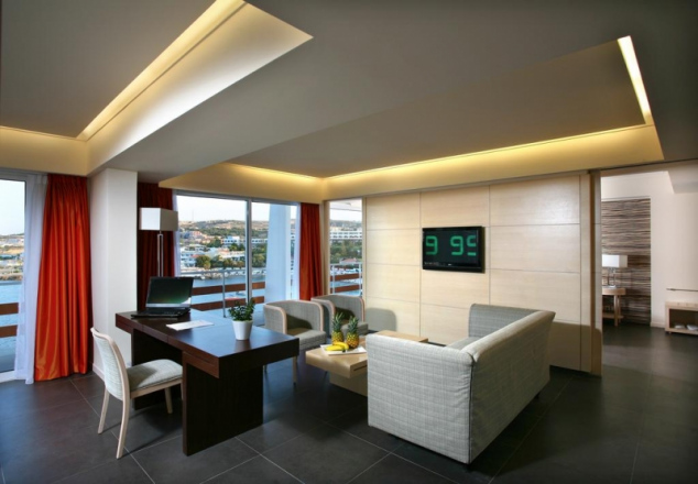 Eden Roc Resort Hotel 1