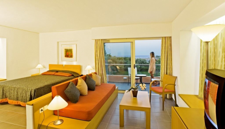 Eden Roc Resort Hotel 1