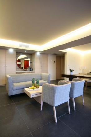 Eden Roc Resort Hotel 1