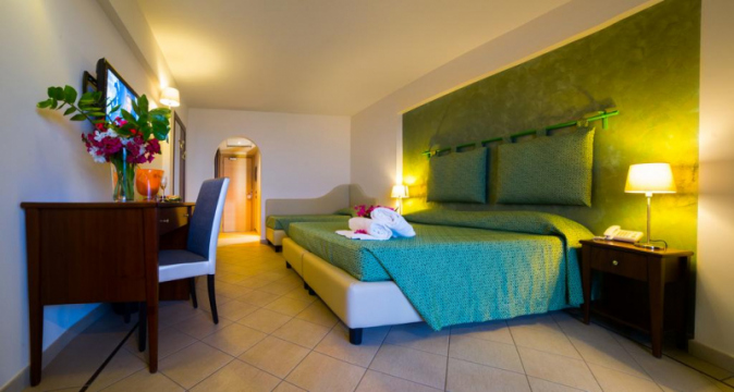 ELIHOTEL 4*