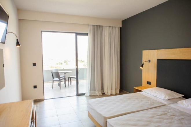 Evita Sun Resort 4*