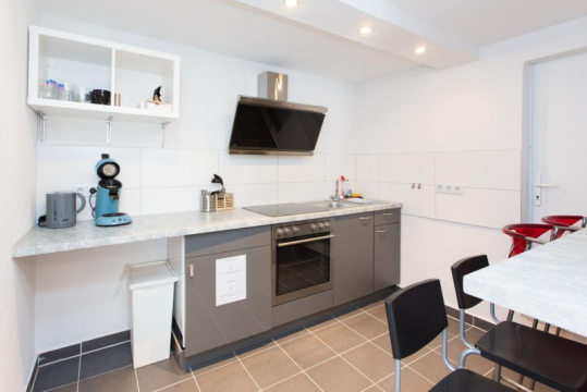 Feldhouse 3*