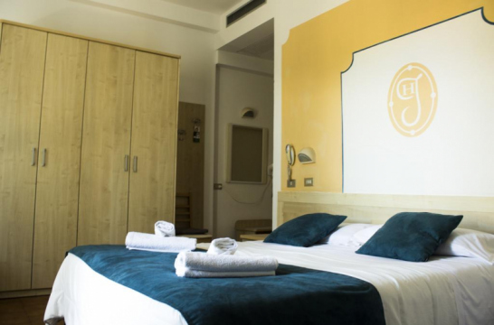 Hotel New Jolie 3*