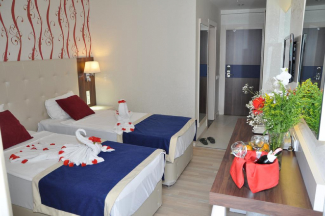 Kleopatra Micador 4*