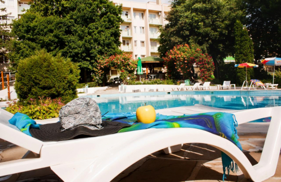 Ljuljak Hotel  3*