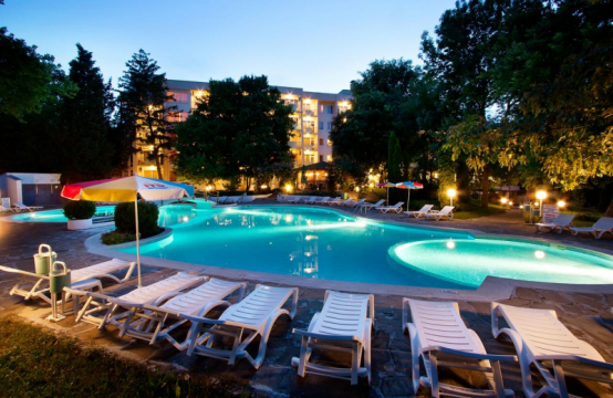 Ljuljak Hotel  3*