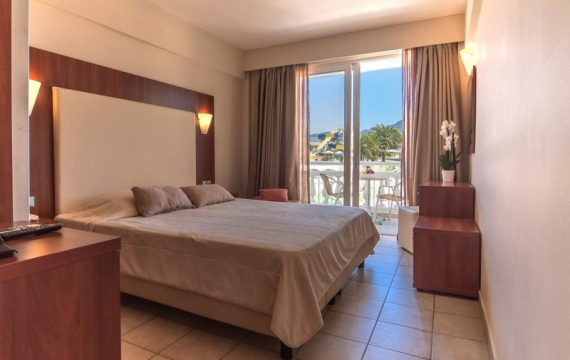 Messonghi Beach Holiday Resort 3*