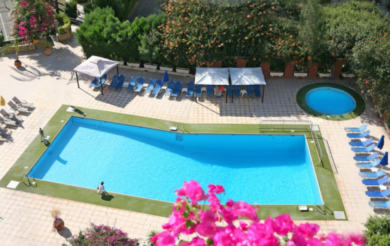 Navvaria Hotel