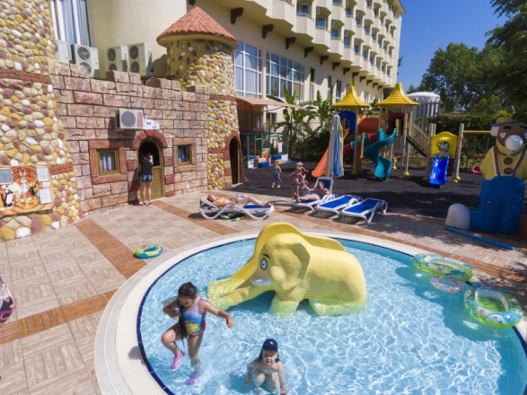 NOVA PARK HOTEL SIDE 5*