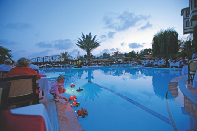 NOVA PARK HOTEL SIDE 5*
