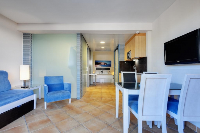 Occidental Cala Viñas 4*
