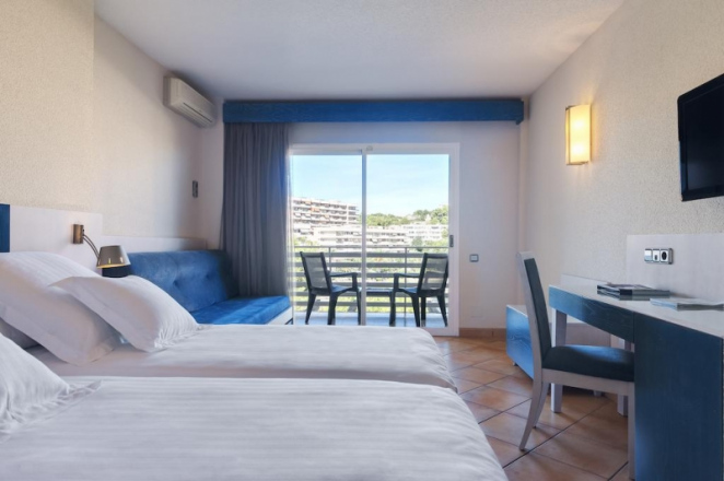 Occidental Cala Viñas 4*