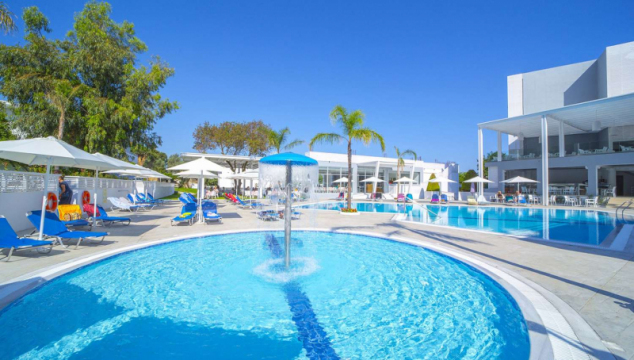 Oceanis Park Hotel