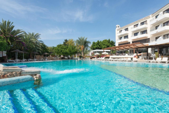 paphos-gardens-1