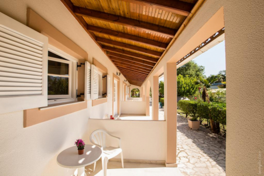 Paradise Village 3*