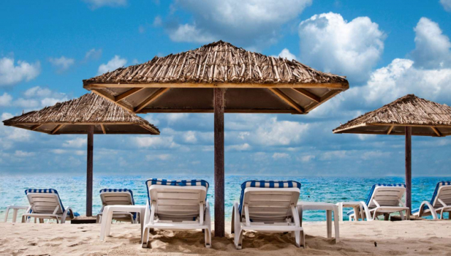 Ramada Hotel &amp; Suites Ajman 4*