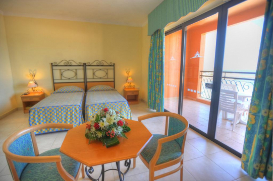 Ramla Bay Resort  4*