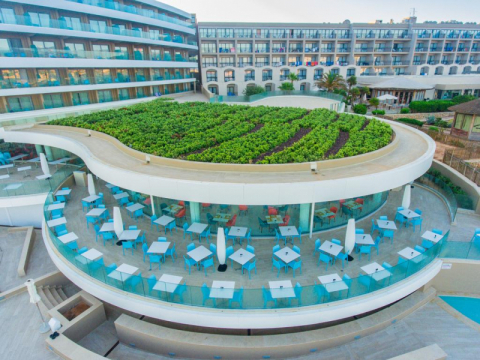Ramla Bay Resort  4*