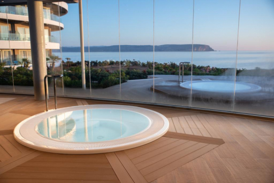Ramla Bay Resort  4*