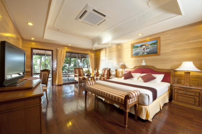 Royal Island Resort &amp; Spa 5*