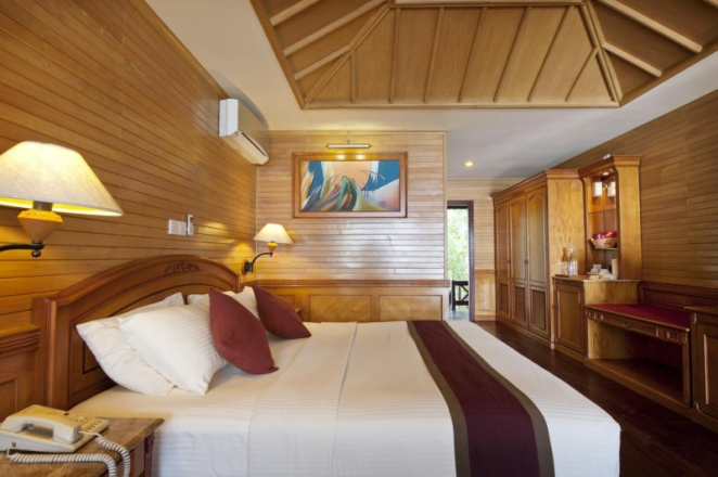 Royal Island Resort &amp; Spa 5*