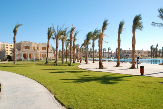 Royal Lagoons Aqua Park Resort 5*