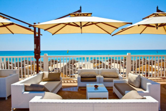 samira-club-8
