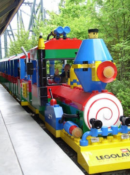 Šeimos kelionė į vaikų pramogų parkus