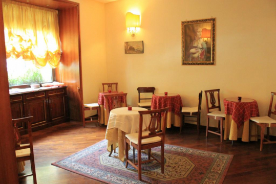 Suit Esedra Napoli 4*