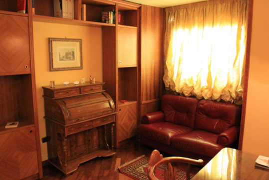 Suit Esedra Napoli 4*