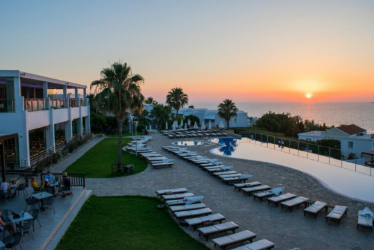 Theo Sunset Holiday Village 5*