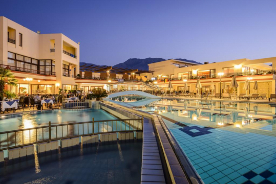 Vantaris Palace 4*