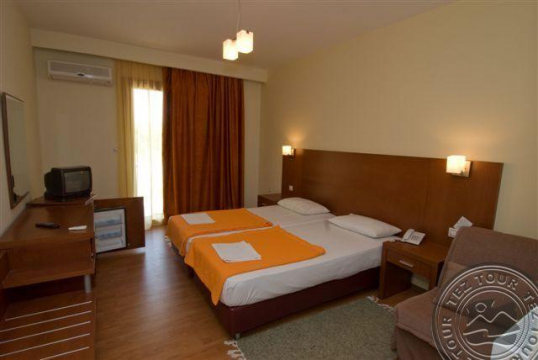 Zorbas Hotel- 3*